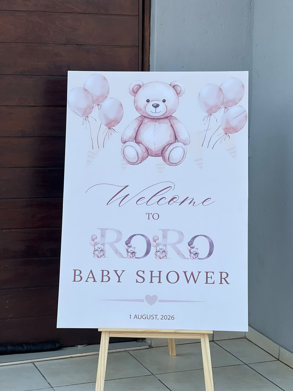 Baby shower welcome board